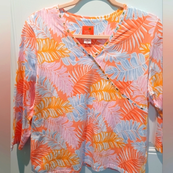 NWOT--HEARTS OF PALM TROPICAL PALM LEAVES EMBELLISHED TOP! - Picture 1 of 2